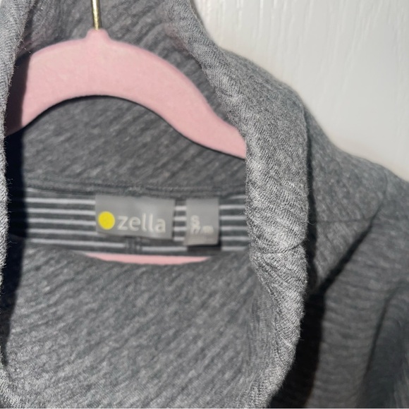 Zella Gray Ribbed Knit Funnel Neck Sweater – Size Small (7/8) EUC - Picture 3 of 8